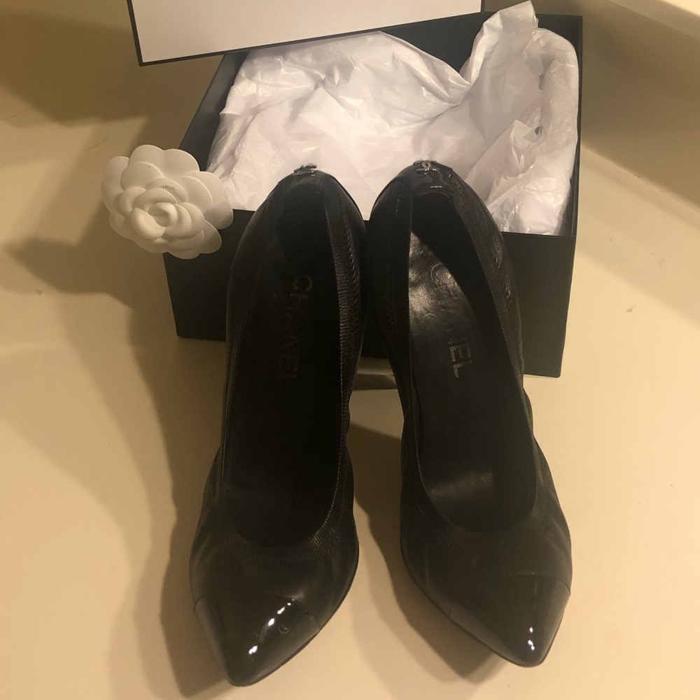 Chanel pump heel 7.5